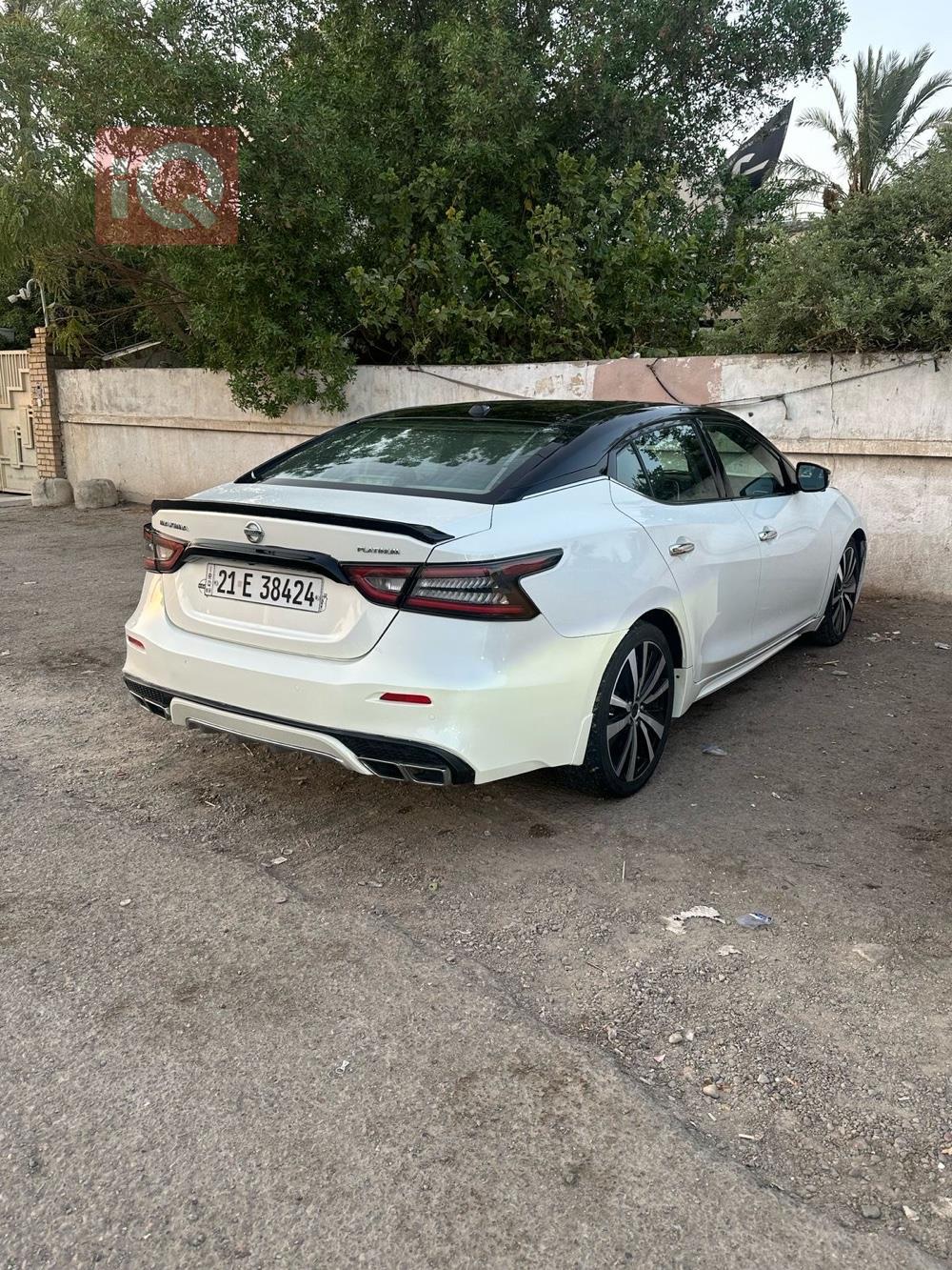 Nissan Maxima
